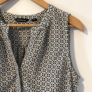 Trendsetter Sleeveless Tank Top